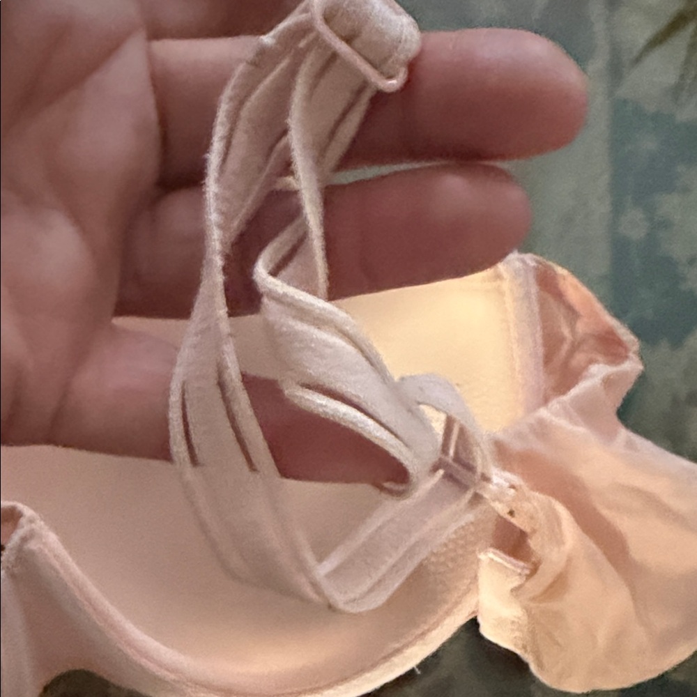 Victoria  secret Women's Pink Bra size 36 D - Picture 4 of 6